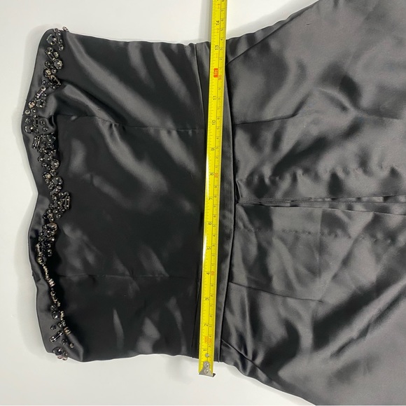 Forever U Exclusive | Women's Black Strapless Romper with Pearl design Size S - Picture 10 of 16